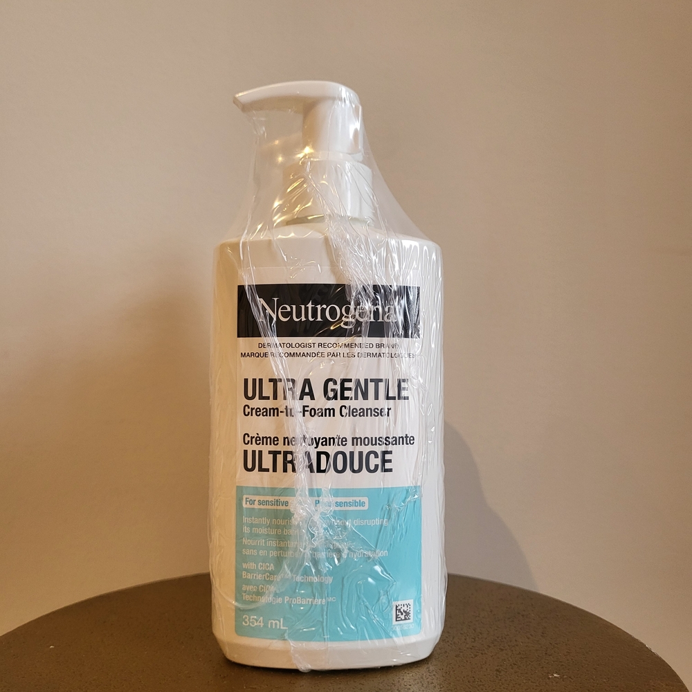 Neutrogena Ultra Gentle Creamy Cleanser